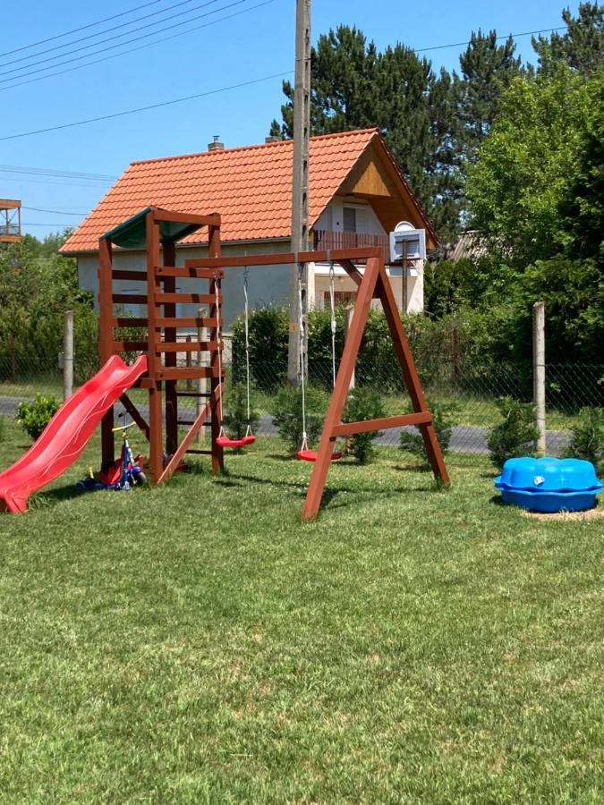 Konrad Apartman Balatonmariafurdo Exterior photo